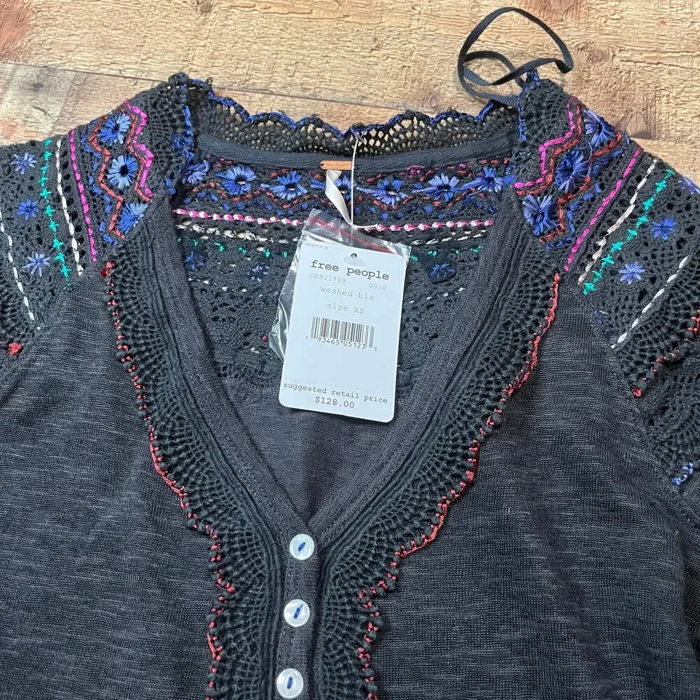 Free People NEW Women's Black V-Neck Embroidered Siesta Fiesta Top Sz XS Boho